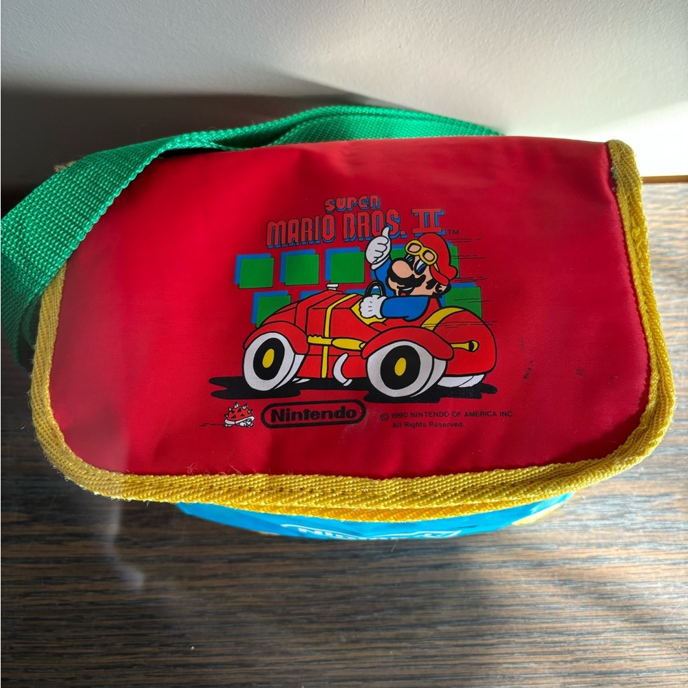 Vintage 1990 Nintendo Super Mario Bros. 2 Lunch bag.